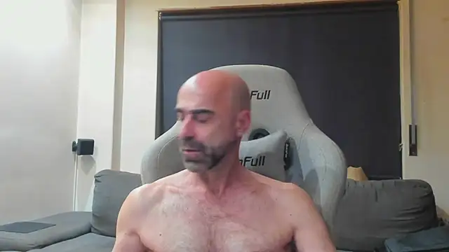 Snapshot of Bicopflirt chatting on 10-28-25, 01:31 Bicopflirt online show from 10-28-25, 01:31