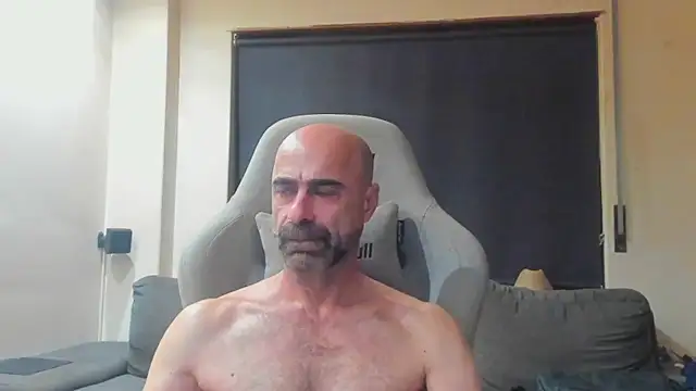 Snapshot of Bicopflirt chatting on 10-30-25, 12:45 Bicopflirt online show from 10-30-25, 12:45