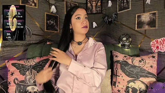 Bellax99  online show from 10-16-25, 12:17