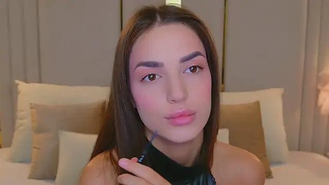 Snapshot of BellaHalles chatting on 12-03-25, 05:15 BellaHalles online show from 12-03-25, 05:15