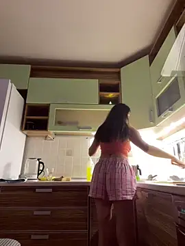 Snapshot of Jinna_milli chatting on 12-20-25, 06:48 Jinna milli online show from 12-20-25, 06:48