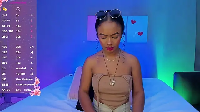 EmmaSmith06 online show from 11-18-25, 05:39