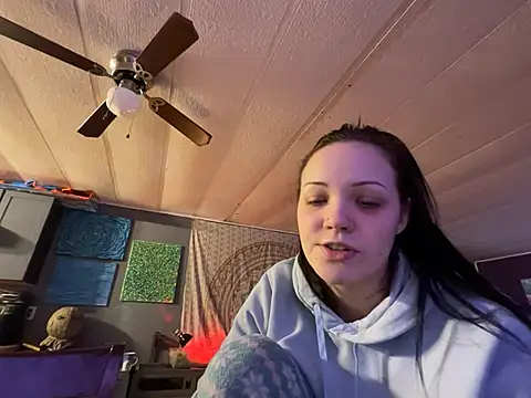 skinwalkingzombie online show from 02-10-25, 06:13