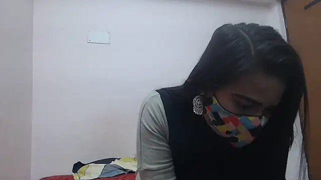 Snapshot of wildbabes chatting on 12-31-24, 05:40 wildbabes online show from 12-31-24, 05:40