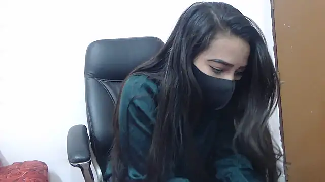 Snapshot of wildbabes chatting on 01-17-25, 05:51 wildbabes online show from 01-17-25, 05:51