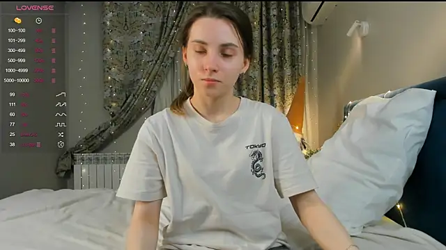 DonnaBurkee online show from 03-22-25, 04:04