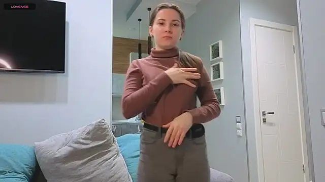 DonnaBurkee online show from 04-27-26, 04:32