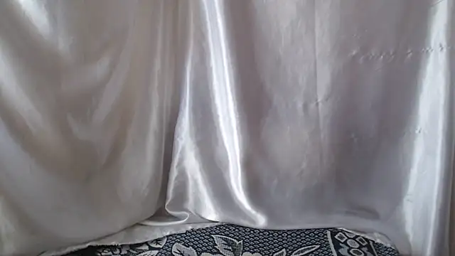 Burberrry  online show from 04-23-26, 12:51