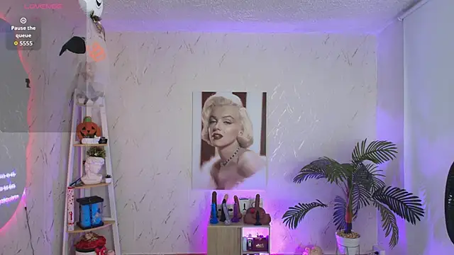 SALOOMEE   online show from 04-24-26, 11:23