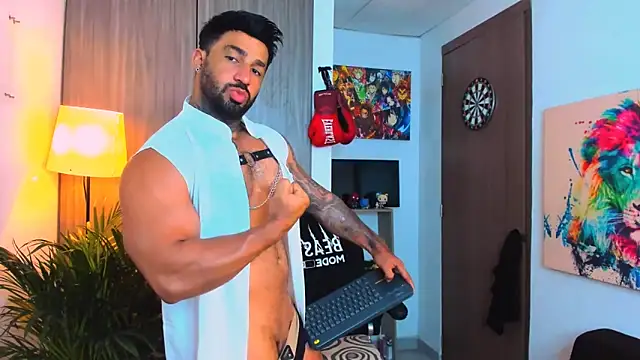 Snapshot of naugthy_dominant chatting on 10-13-25, 01:22 naugthy dominant online show from 10-13-25, 01:22