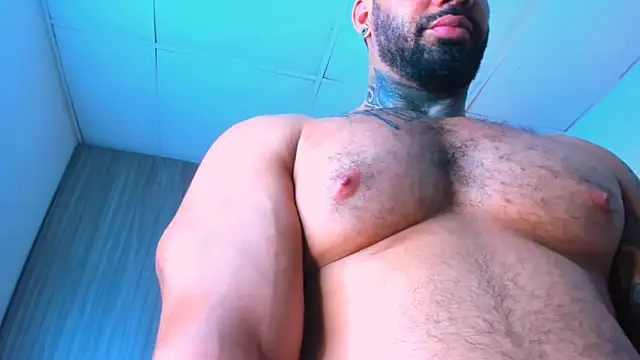 Snapshot of naugthy_dominant chatting on 10-15-25, 01:39 naugthy dominant online show from 10-15-25, 01:39