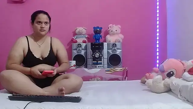 Snapshot of brunnette_hot chatting on 07-10-26, 01:58 brunnette hot online show from 07-10-26, 01:58