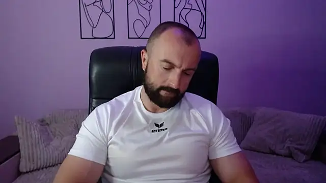 brindlefly6969 online show from 06-25-26, 10:42