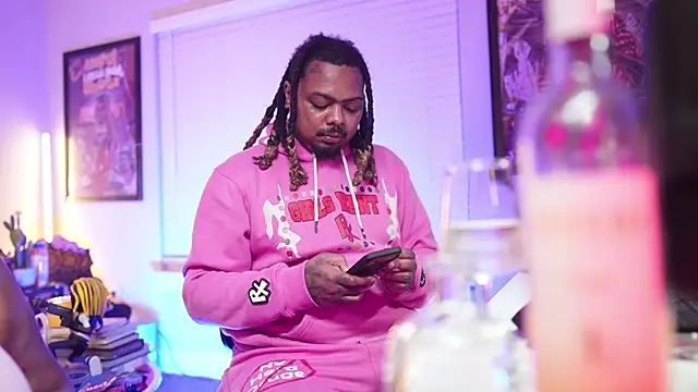 4EVAGLACIERS online show from 09-29-25, 03:33