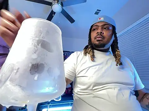 4EVAGLACIERS online show from 04-24-26, 02:58