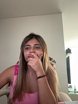 Snapshot of pamell_col chatting on 11-12-25, 01:44 pamell col online show from 11-12-25, 01:44