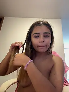 Snapshot of pamell_col chatting on 02-12-26, 01:39 pamell col online show from 02-12-26, 01:39