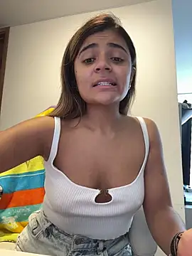 Snapshot of pamell_col chatting on 03-15-26, 03:07 pamell col online show from 03-15-26, 03:07