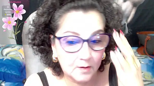Snapshot of cataleya_mom chatting on 02-18-25, 01:21 cataleya mom online show from 02-18-25, 01:21