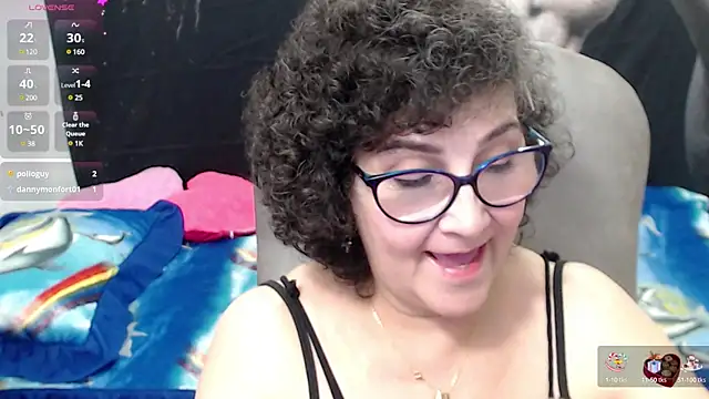 Snapshot of cataleya_mom chatting on 02-19-25, 04:12 cataleya mom online show from 02-19-25, 04:12