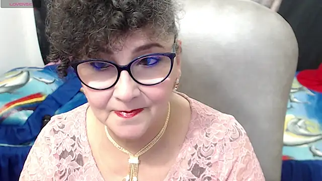 Snapshot of cataleya_mom chatting on 02-23-25, 01:02 cataleya mom online show from 02-23-25, 01:02