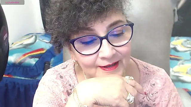 Snapshot of cataleya_mom chatting on 02-23-25, 04:07 cataleya mom online show from 02-23-25, 04:07