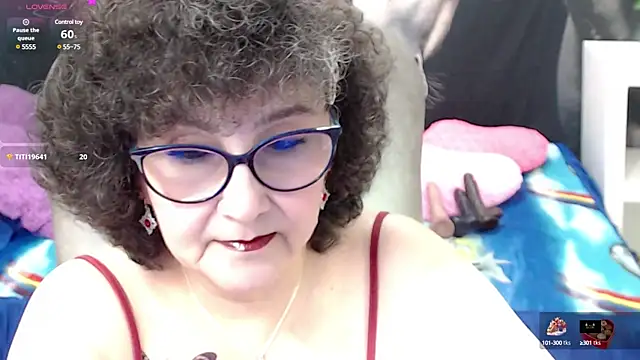 Snapshot of cataleya_mom chatting on 03-08-25, 03:28 cataleya mom online show from 03-08-25, 03:28