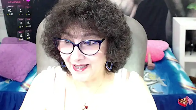 Snapshot of cataleya_mom chatting on 03-14-25, 12:43 cataleya mom online show from 03-14-25, 12:43