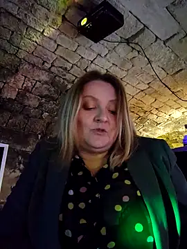 Snapshot of lady_charlyne chatting on 11-21-25, 08:29 lady charlyne online show from 11-21-25, 08:29