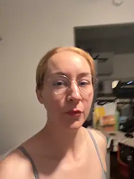 Snapshot of ketarisenup chatting on 09-22-25, 02:24 ketarisenup online show from 09-22-25, 02:24