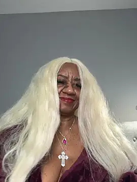 BreanaDivine online show from 02-18-25, 05:42