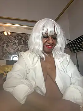 BreanaDivine online show from 04-25-26, 03:09