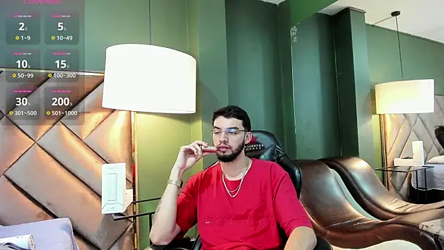 Snapshot of Michael_magno chatting on 10-26-25, 09:10 Michael magno online show from 10-26-25, 09:10