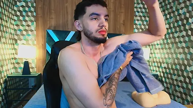 Snapshot of Michael_magno chatting on 10-31-25, 10:00 Michael magno online show from 10-31-25, 10:00