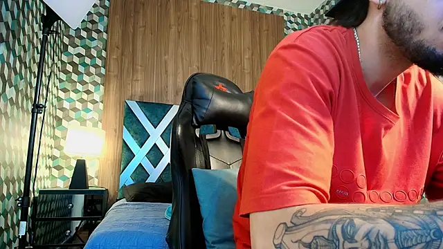 Snapshot of Michael_magno chatting on 11-12-25, 07:46 Michael magno online show from 11-12-25, 07:46