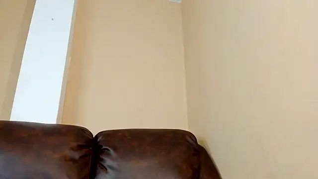 Snapshot of Michael_magno chatting on 11-26-25, 01:39 Michael magno online show from 11-26-25, 01:39