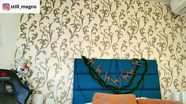 Snapshot of Michael_magno chatting on 12-05-25, 08:38 Michael magno online show from 12-05-25, 08:38