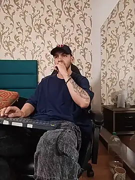 Michael magno online show from 07-08-26, 10:09