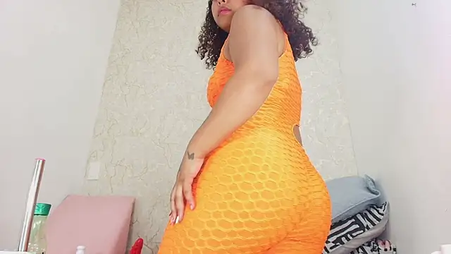 Snapshot of sofi_balvin chatting on 09-26-25, 07:18 sofi balvin online show from 09-26-25, 07:18