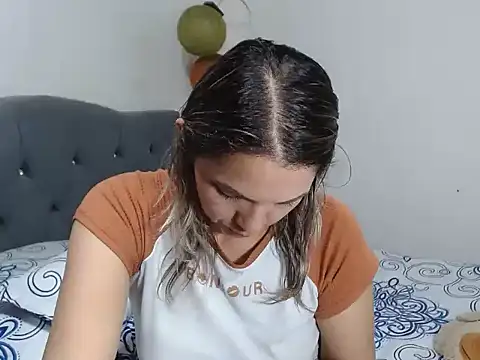 Chantal hott online show from 12-29-24, 01:34