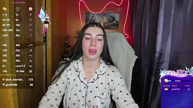 Snapshot of Fiery_Brunette_ chatting on 12-31-24, 08:59 Fiery Brunette  online show from 12-31-24, 08:59