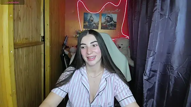 Snapshot of Fiery_Brunette_ chatting on 01-23-25, 05:21 Fiery Brunette  online show from 01-23-25, 05:21