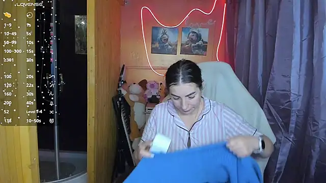 Snapshot of Fiery_Brunette_ chatting on 03-02-25, 11:18 Fiery Brunette  online show from 03-02-25, 11:18