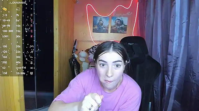 Snapshot of Fiery_Brunette_ chatting on 03-06-25, 09:25 Fiery Brunette  online show from 03-06-25, 09:25