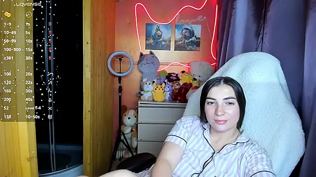 Snapshot of Fiery_Brunette_ chatting on 09-14-25, 05:12 Fiery Brunette  online show from 09-14-25, 05:12