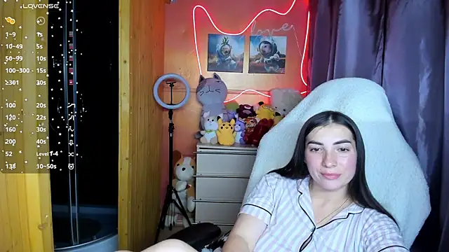 Snapshot of Fiery_Brunette_ chatting on 10-05-25, 03:38 Fiery Brunette  online show from 10-05-25, 03:38