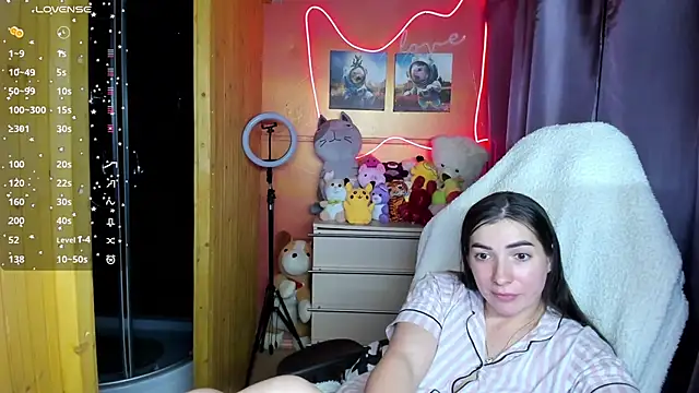 Snapshot of Fiery_Brunette_ chatting on 10-07-25, 03:31 Fiery Brunette  online show from 10-07-25, 03:31