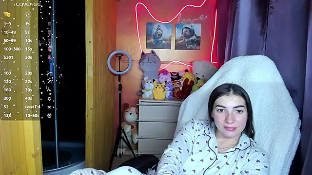 Snapshot of Fiery_Brunette_ chatting on 10-09-25, 01:20 Fiery Brunette  online show from 10-09-25, 01:20