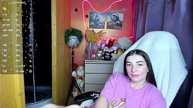 Fiery Brunette  online show from 01-08-26, 08:38