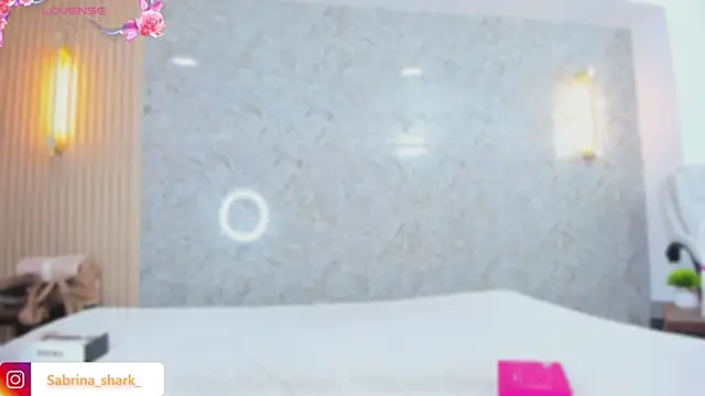 Snapshot of sabrina_shark_ chatting on 10-25-25, 03:03 sabrina shark online show from 10-25-25, 03:03